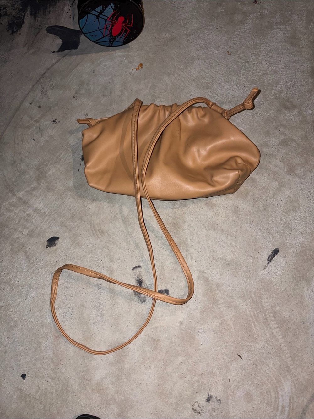 Minimal Tan Shoulder Bag - Unbranded